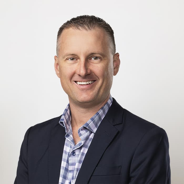 Adam Gruchot 700X700