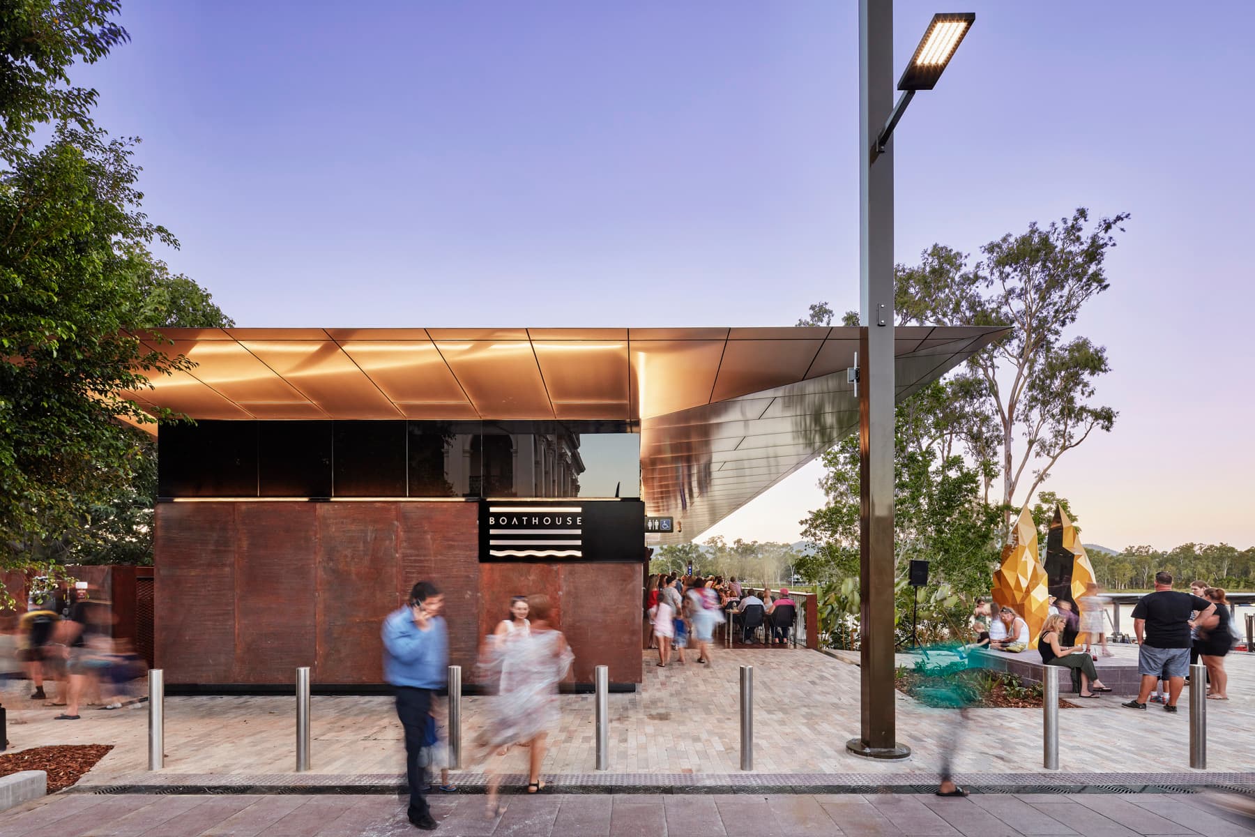 15694 07 Rockhampton Riverside LOW Florian Groehn