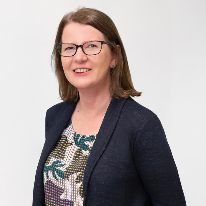 Laura Thomas 700X700