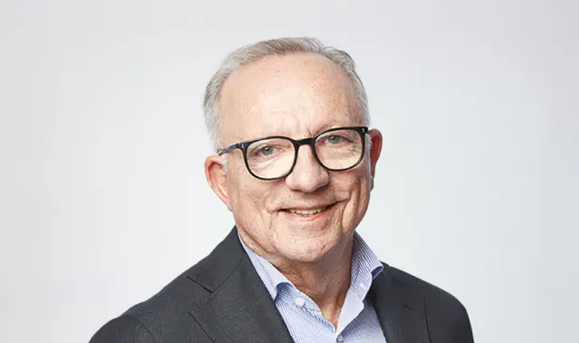 Stephen Davies 1920Px WEB