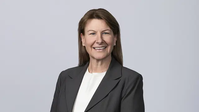 Lyn-Gray-urbis-cv-700px-1.jpg