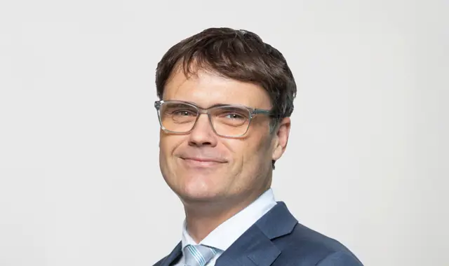 Ben Lyons Urbis Cv 700Px