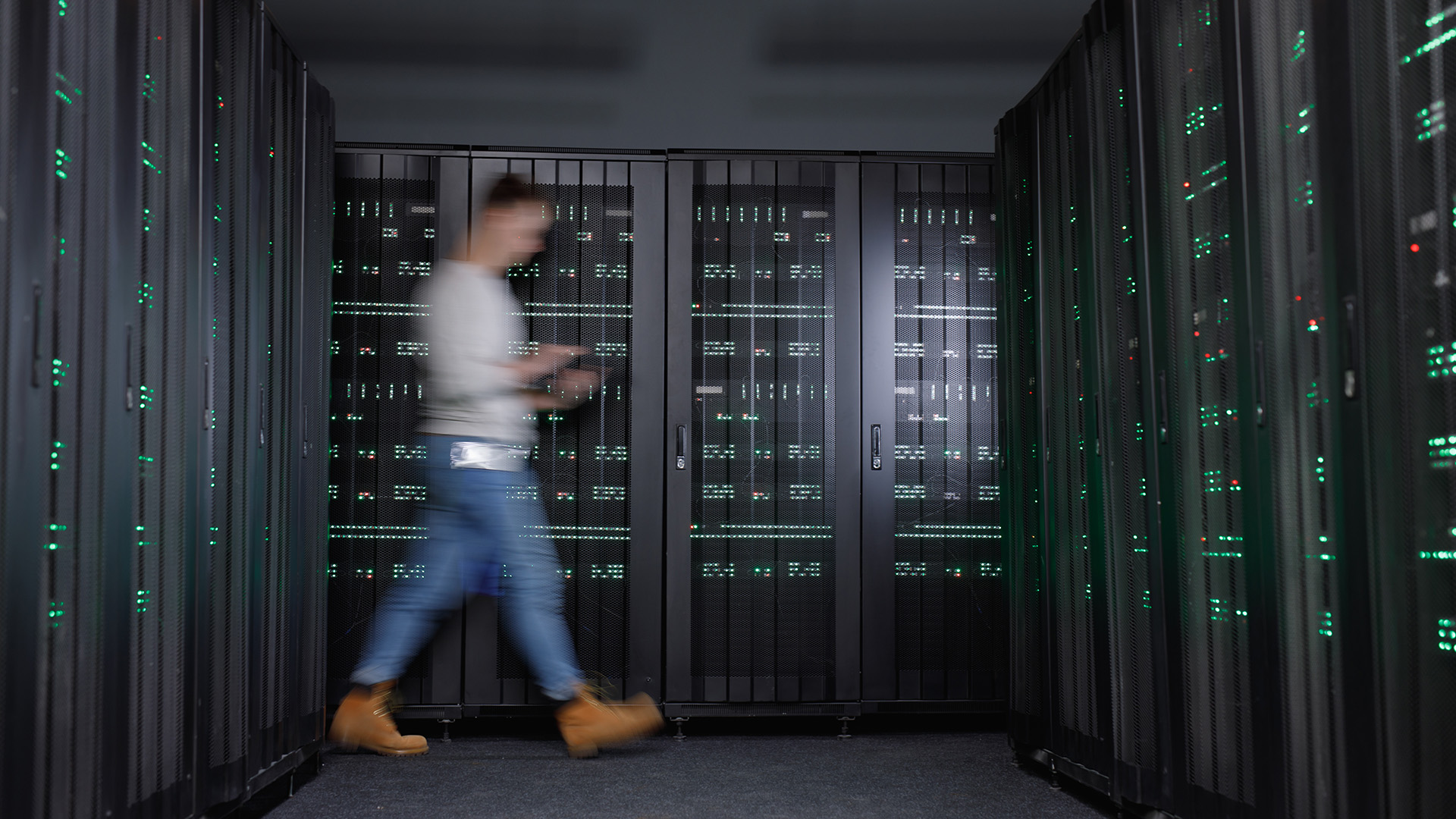 1920X1080 Urbis Data Centres Thought Leadership2 (1)